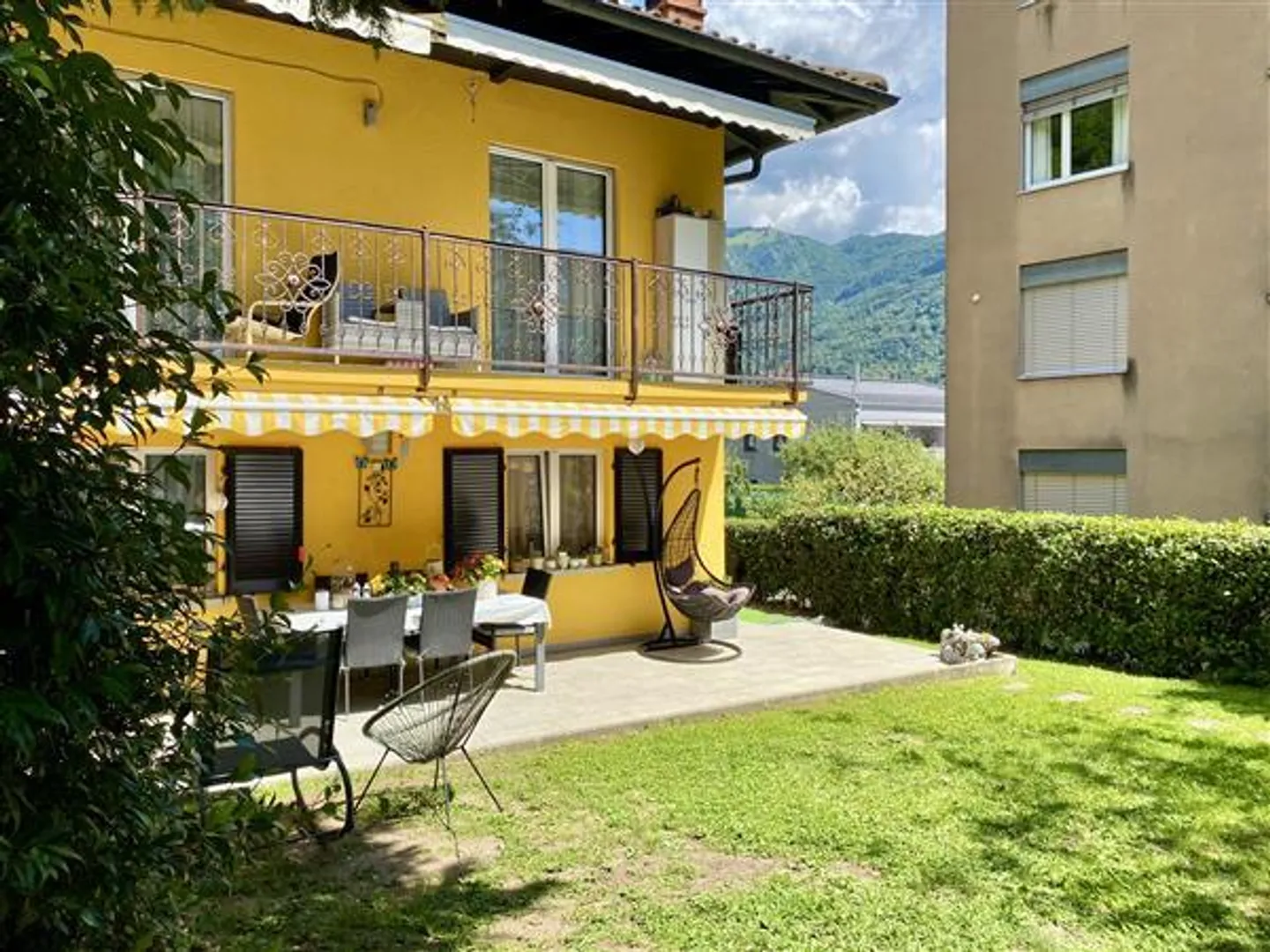 Canobbio: Doppelhaushälfte 7 Zimmer - Foto 2 von 12