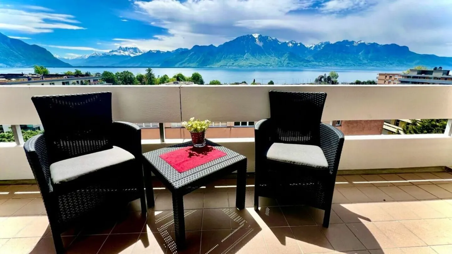 Appartement Meublé avec Vue - Photo 2 sur 8