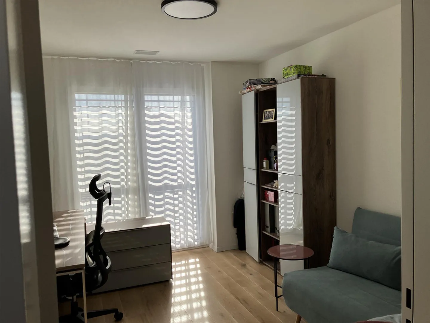 4.5 Room Family Apartment with Balcony in Hedingen - Photo 11 of 15