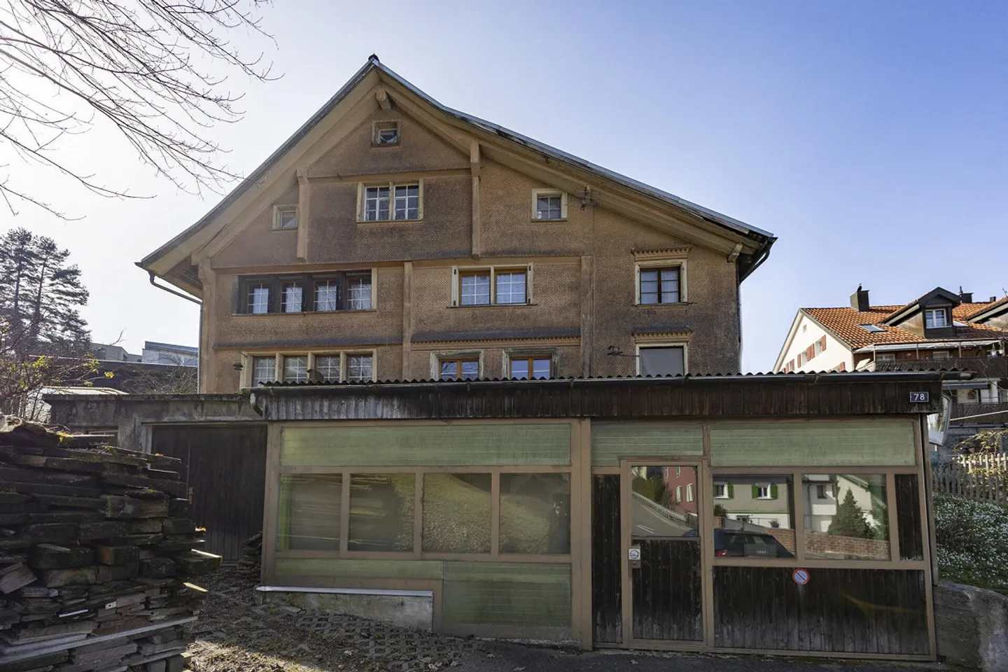 Double Family House - Photo 6 of 8