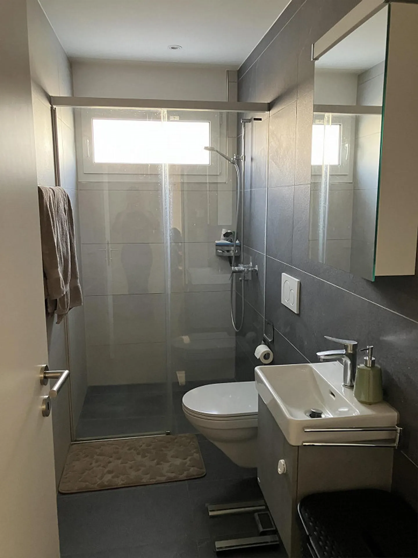 4.5 Room Family Apartment with Balcony in Hedingen - Photo 7 of 15