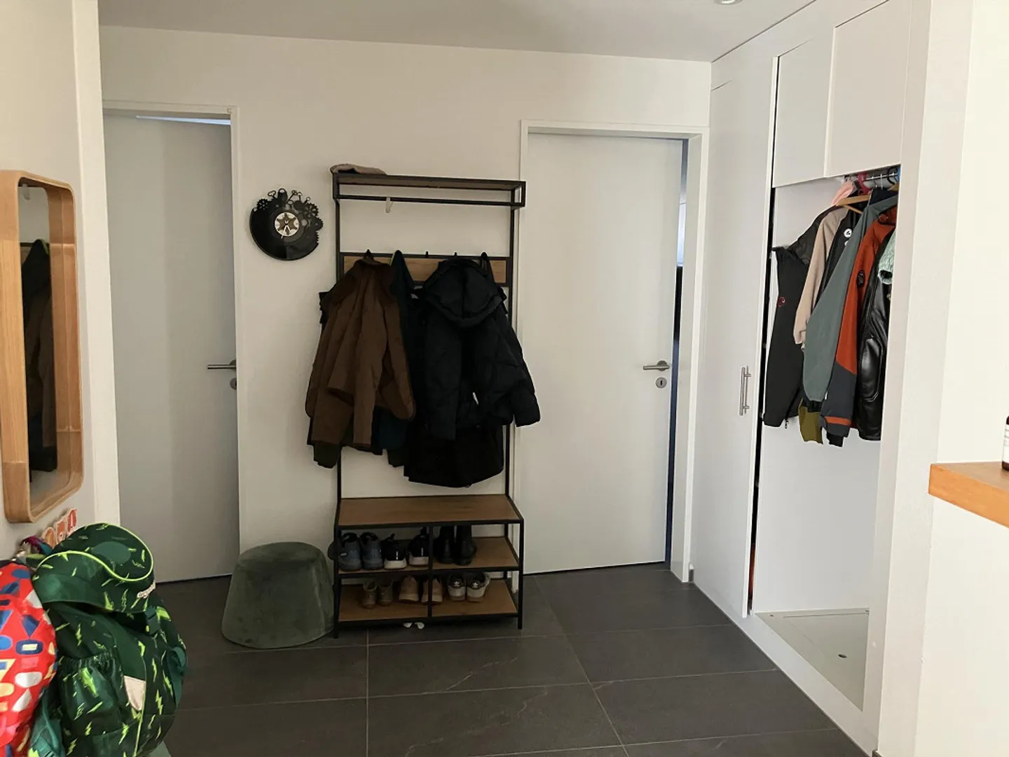 4.5 Room Family Apartment with Balcony in Hedingen - Photo 9 of 15