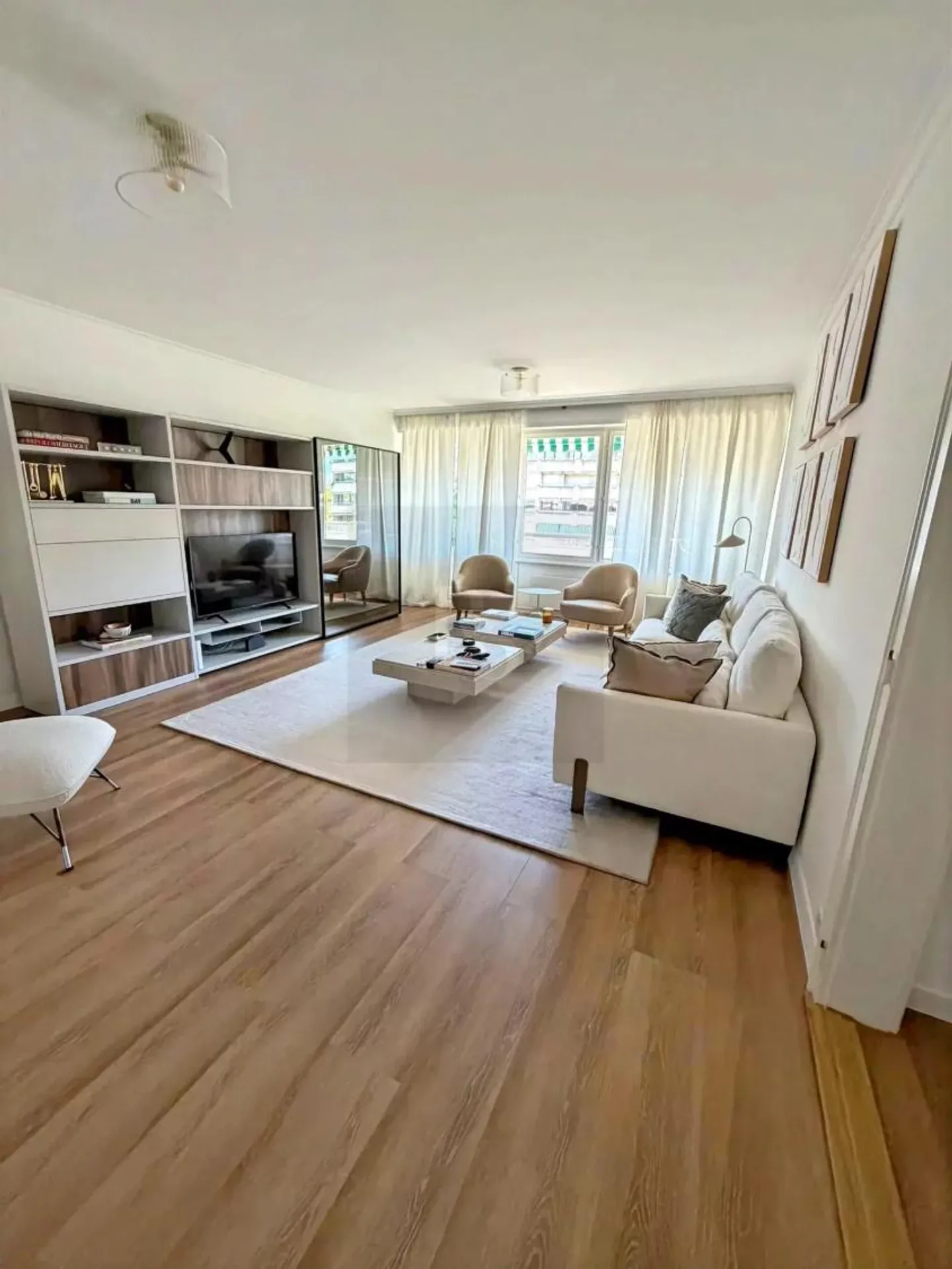 Appartement spacieux à Florissant - Photo 1 sur 11