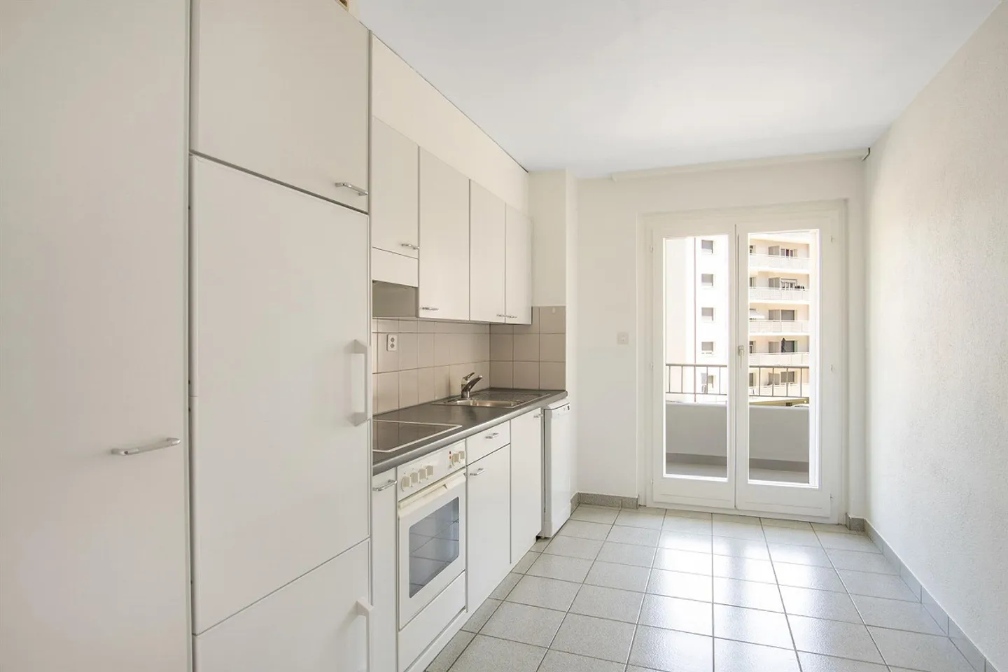 Apartment near the city center - Photo 2 of 12