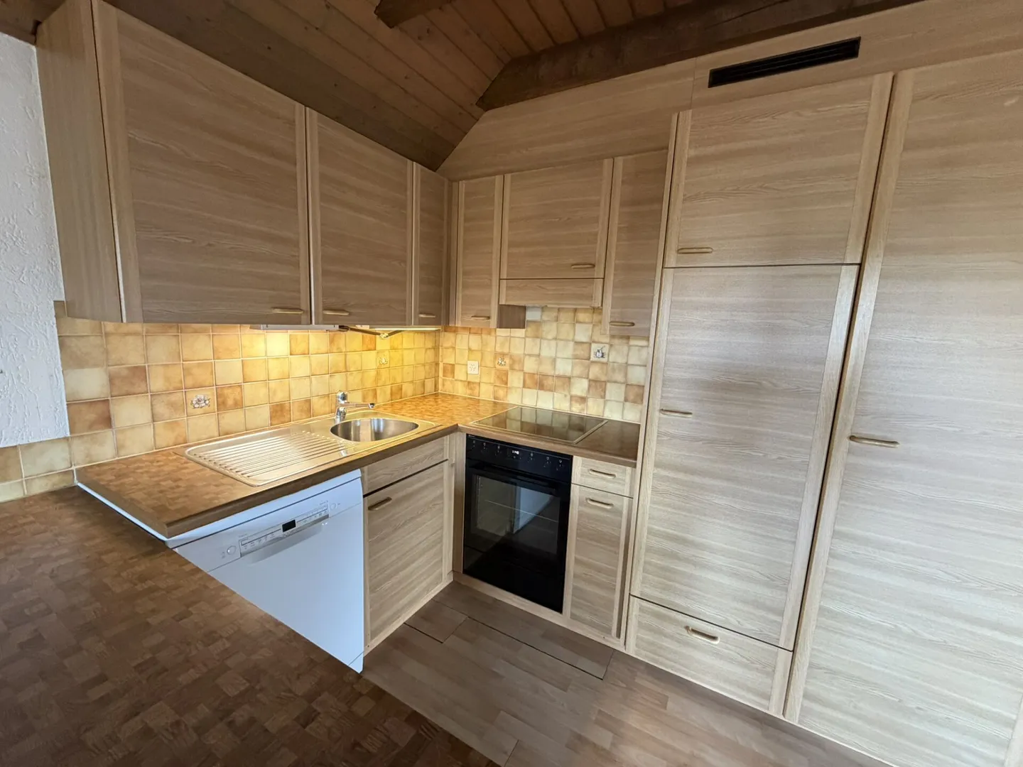 Grand appartement de 4,5 pièces pour 5-15 mois - Photo 5 sur 15