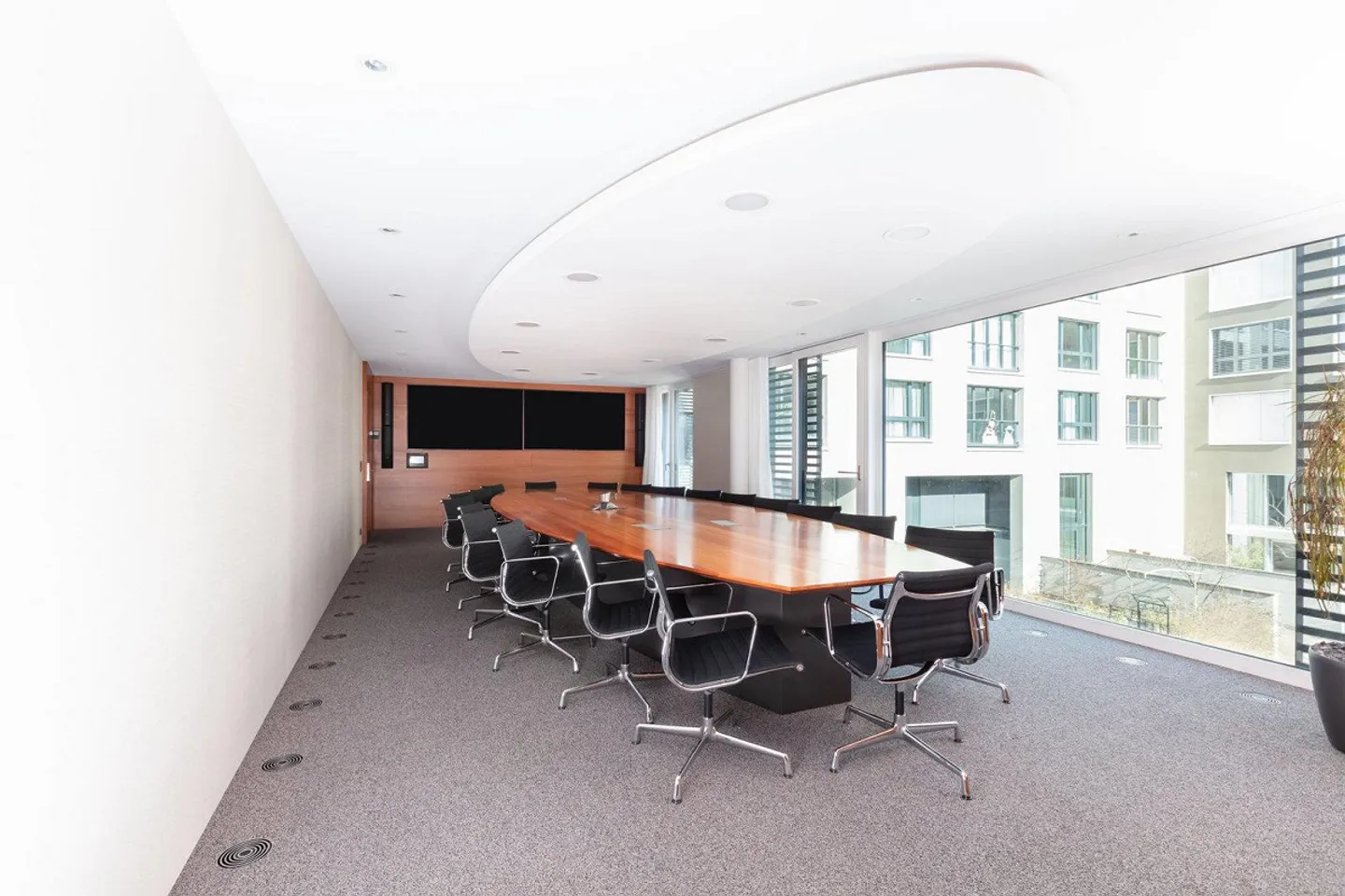 Privater Büroraum für 50 in Zug - Foto 6 von 11