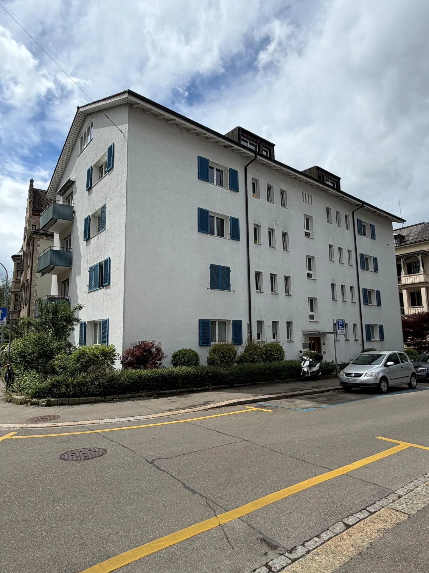 Modern Office Space in Zurich - Photo 1 of 8