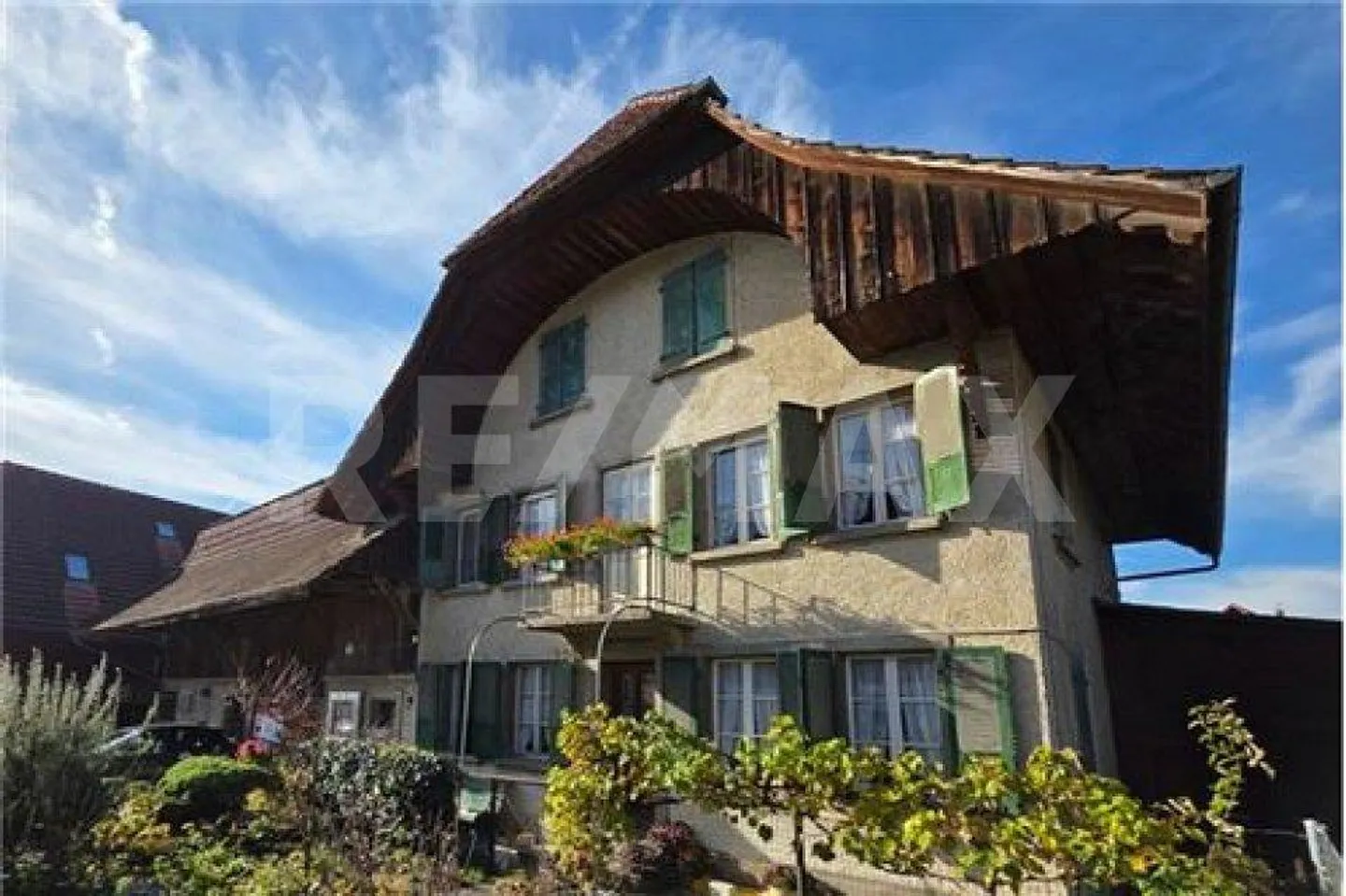 Edificio residenziale e agricolo di 7 stanze con potenziale di sviluppo - Foto 2 di 13