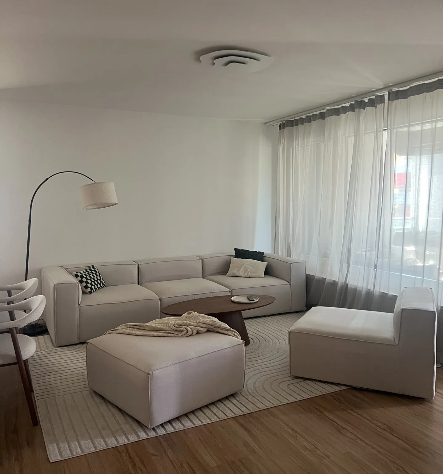 Fully Furnished Apartment - Photo 2 of 8