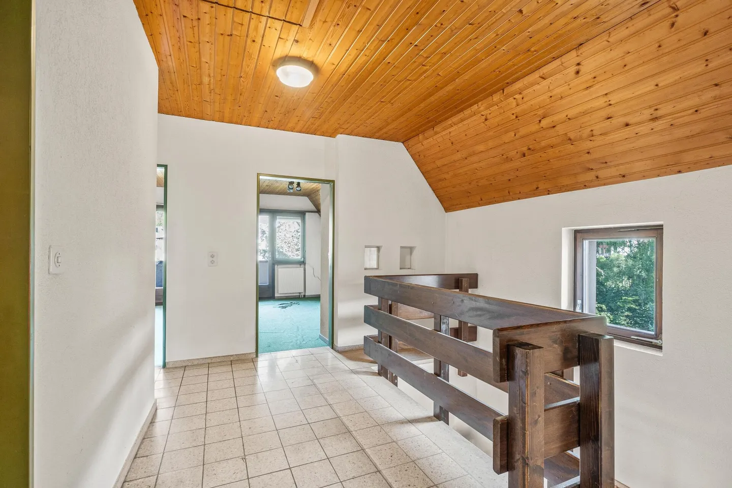 Charming Single-Family Home with Apartment in Büren - Photo 12 of 21
