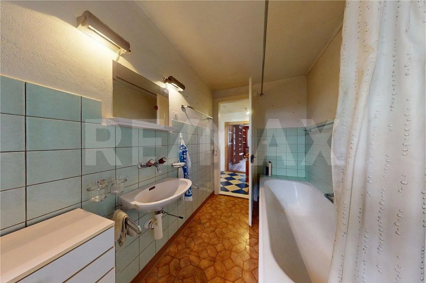 Edificio residenziale e agricolo di 7 stanze con potenziale di sviluppo - Foto 12 di 13