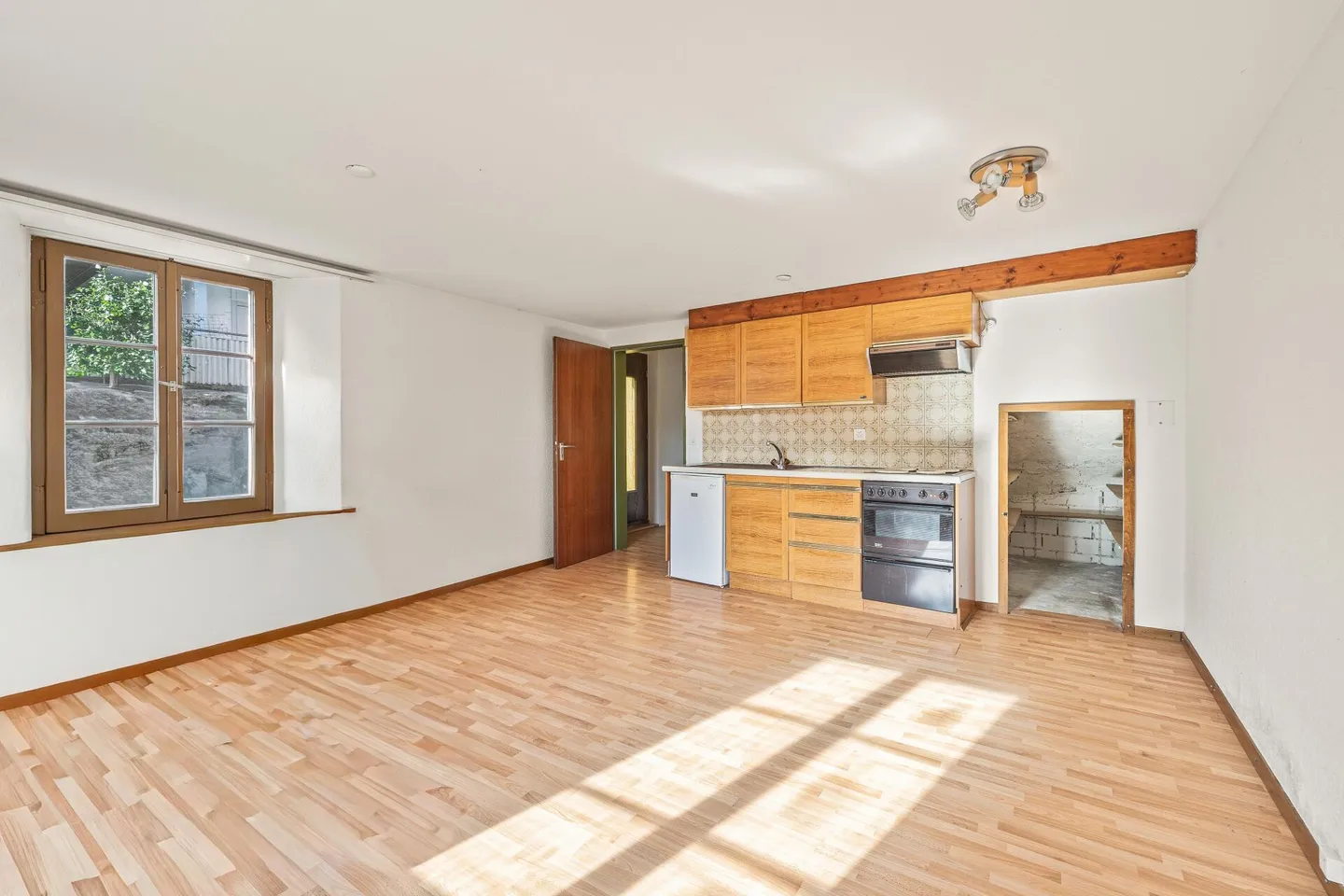 Charming Single-Family Home with Apartment in Büren - Photo 16 of 21
