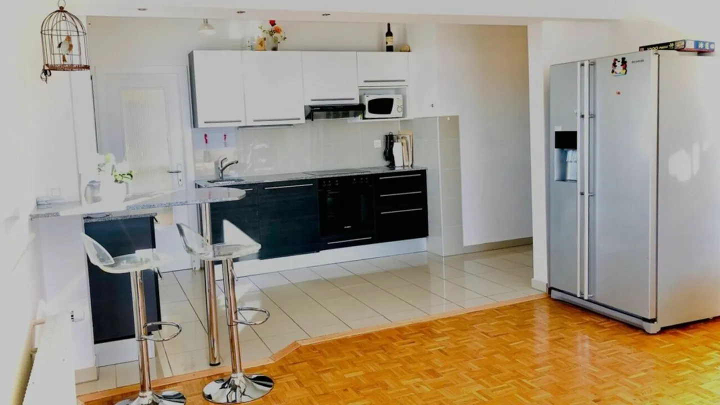 Appartement Meublé avec Vue - Photo 6 sur 8
