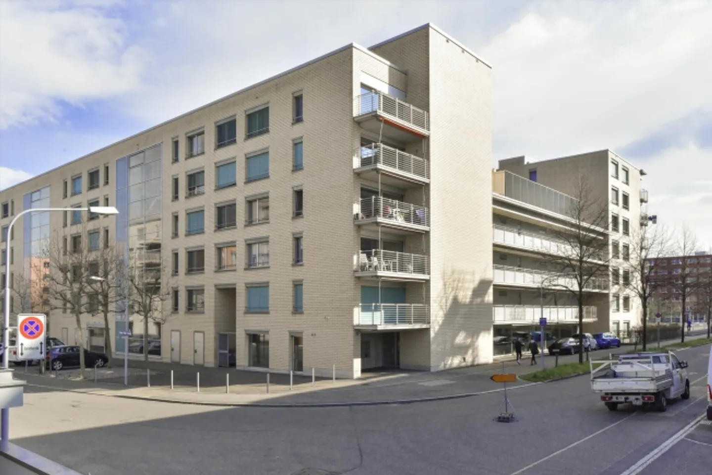 Gioiello residenziale con grande loggia e comfort moderno a Zurigo-Witikon - Foto 1 di 1