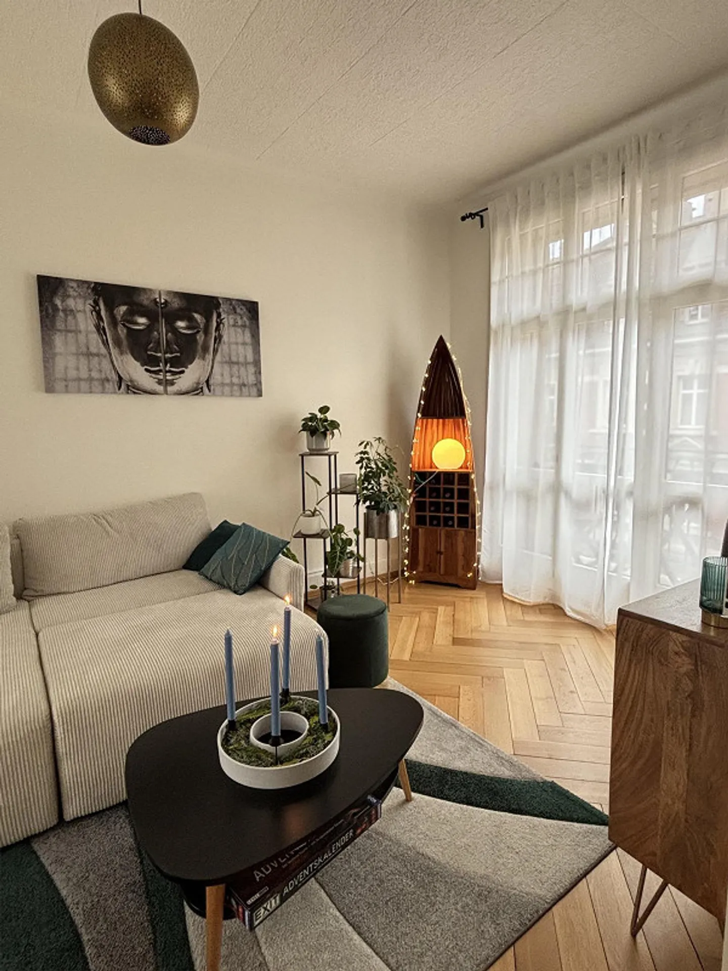 Furnished, charming 3-room apartment in an excellent location - Photo 1 of 13