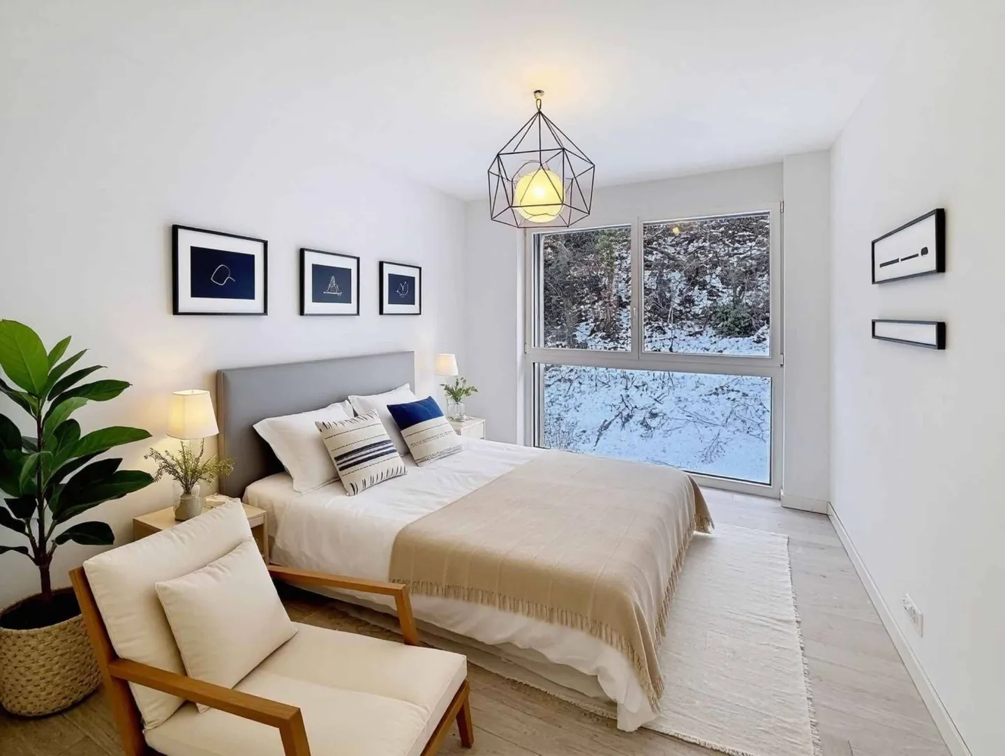 Appartement quatre pièces avec vue sur la montagne et beaucoup de lumière - Photo 6 sur 13