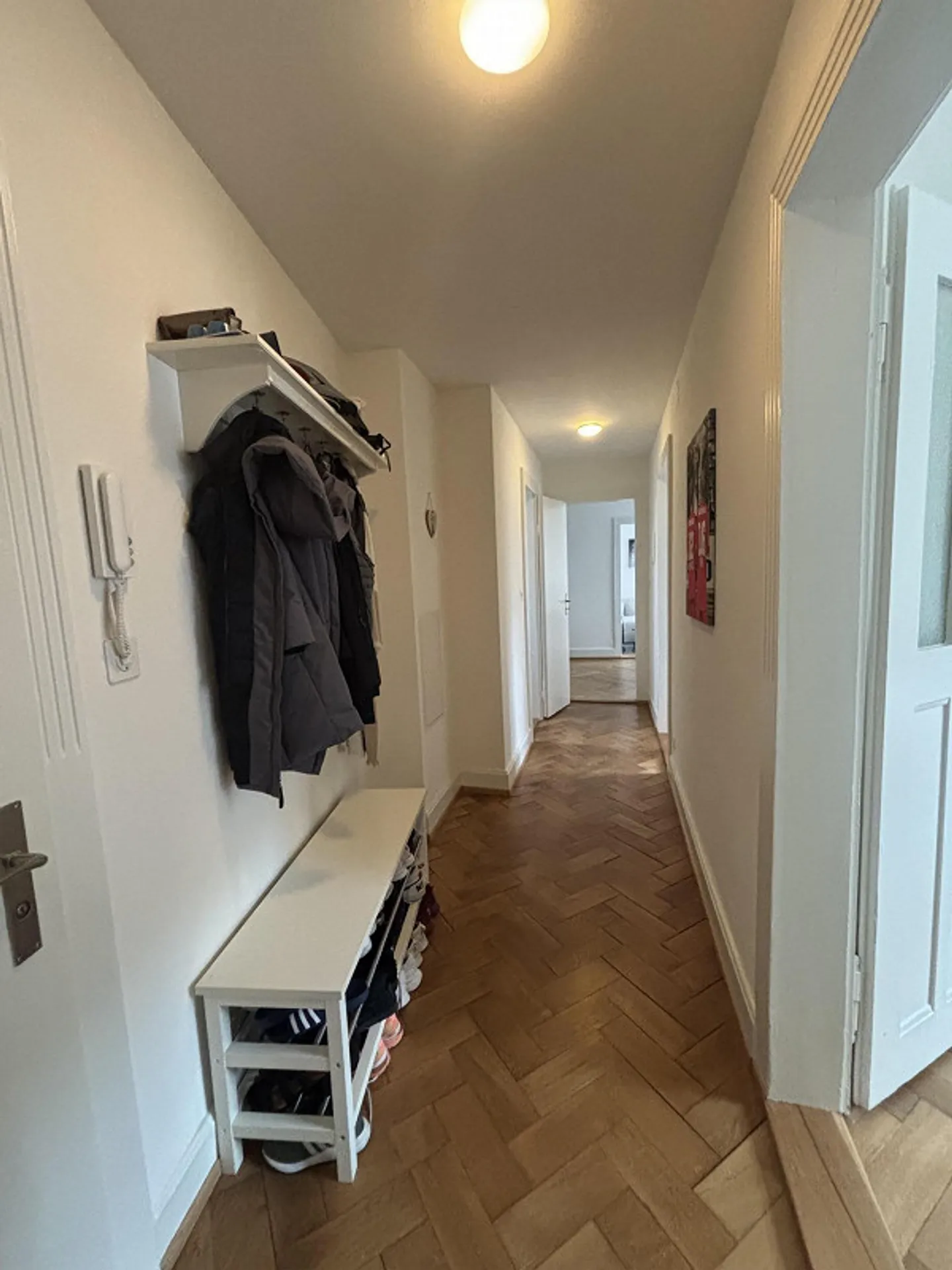 Furnished, charming 3-room apartment in an excellent location - Photo 11 of 13