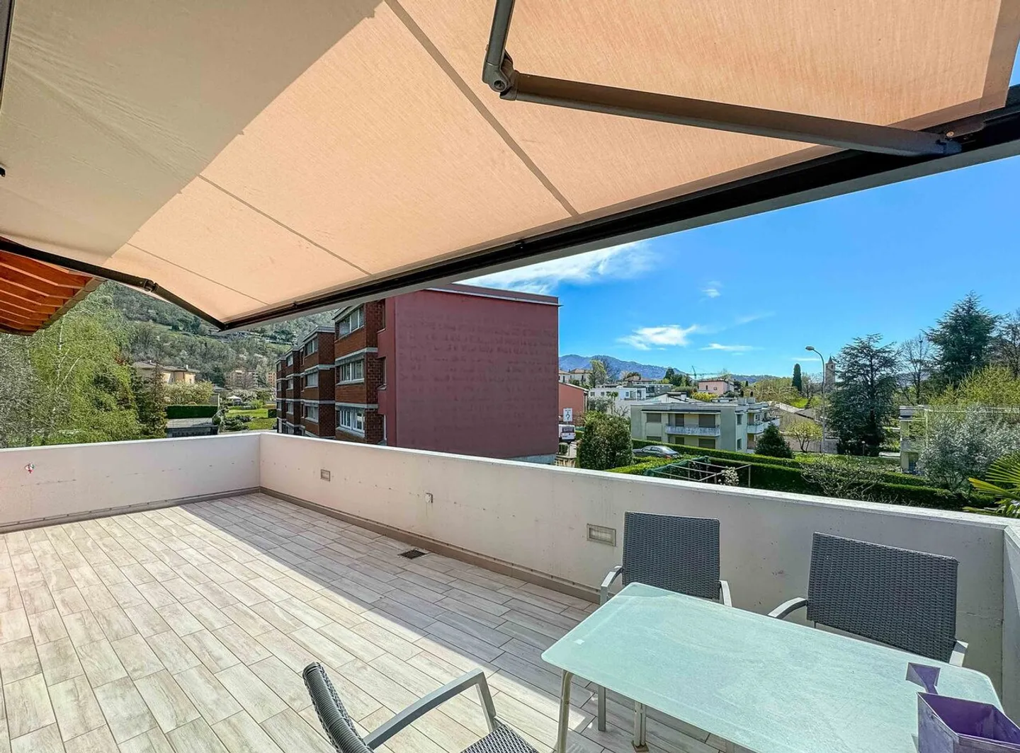 Maison jumelée avec grand jardin à Morbio Inferiore - Photo 8 sur 12