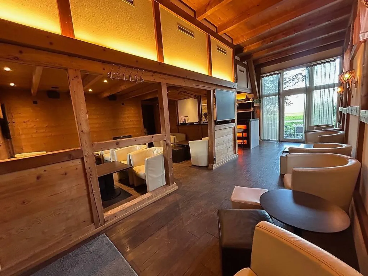 Charmante Bar und Restaurant zu Vermieten - Foto 1 von 6