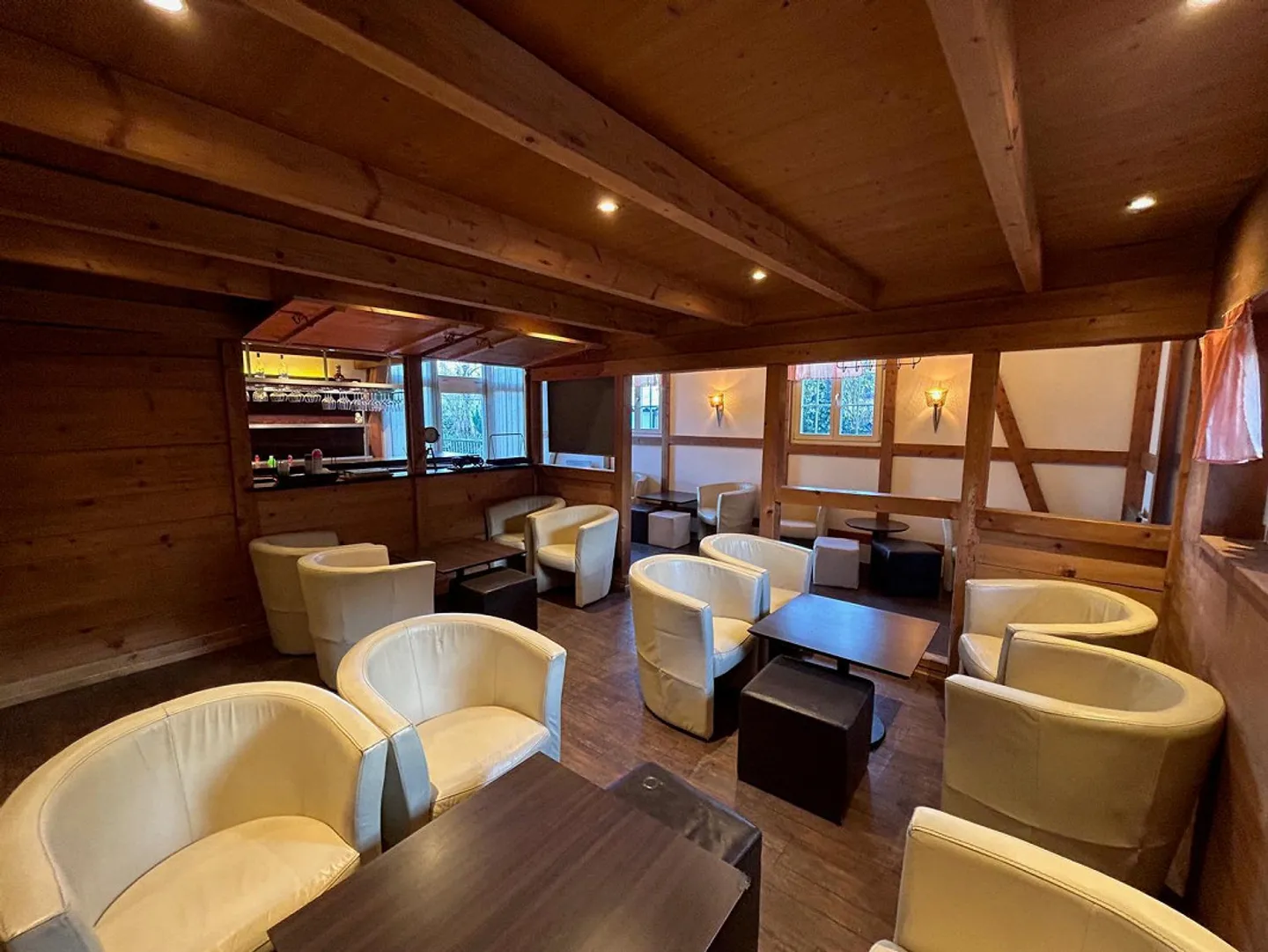 Charmante Bar und Restaurant zu Vermieten - Foto 3 von 6