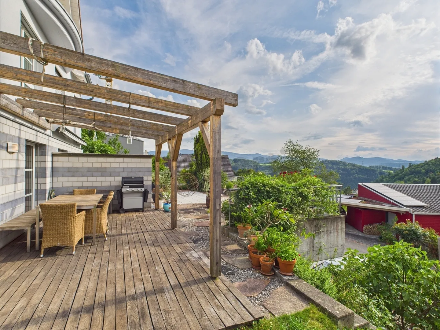 Esclusiva casa a schiera di 5,5 stanze con vista a Ramlinsburg da ottobre 2025 a settembre 2026 - 12 mesi limitati - Foto 1 di 13