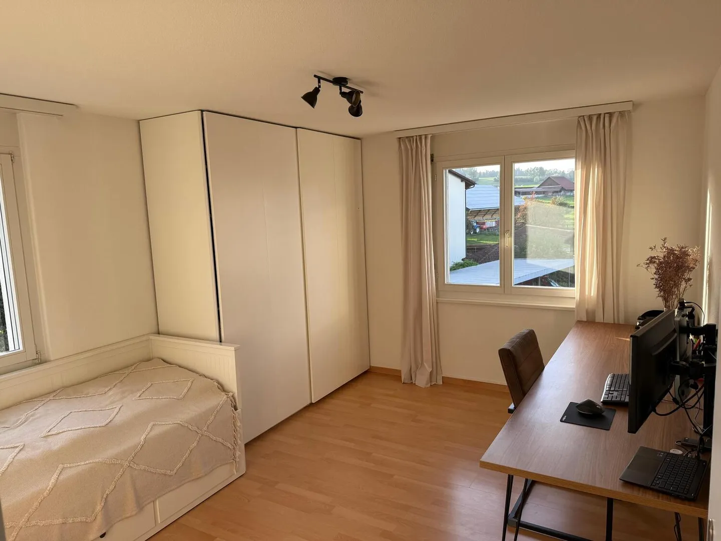 Apartment for rent - Photo 5 of 8