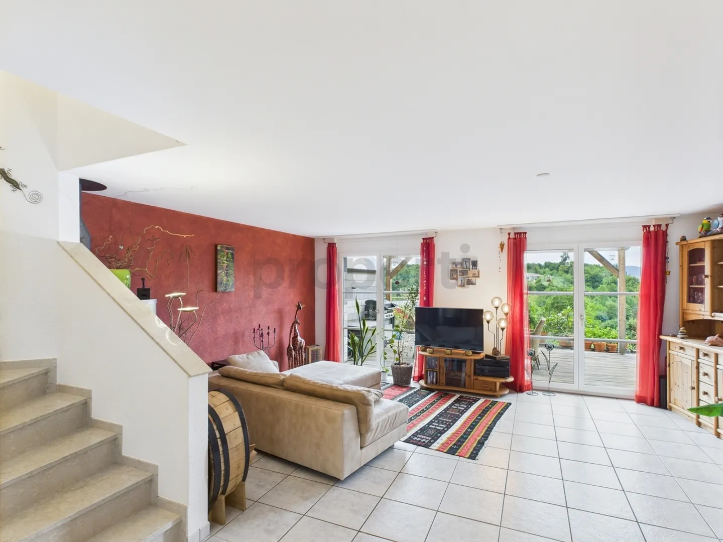 Esclusiva casa a schiera di 5,5 stanze con vista a Ramlinsburg da ottobre 2025 a settembre 2026 - 12 mesi limitati - Foto 2 di 13