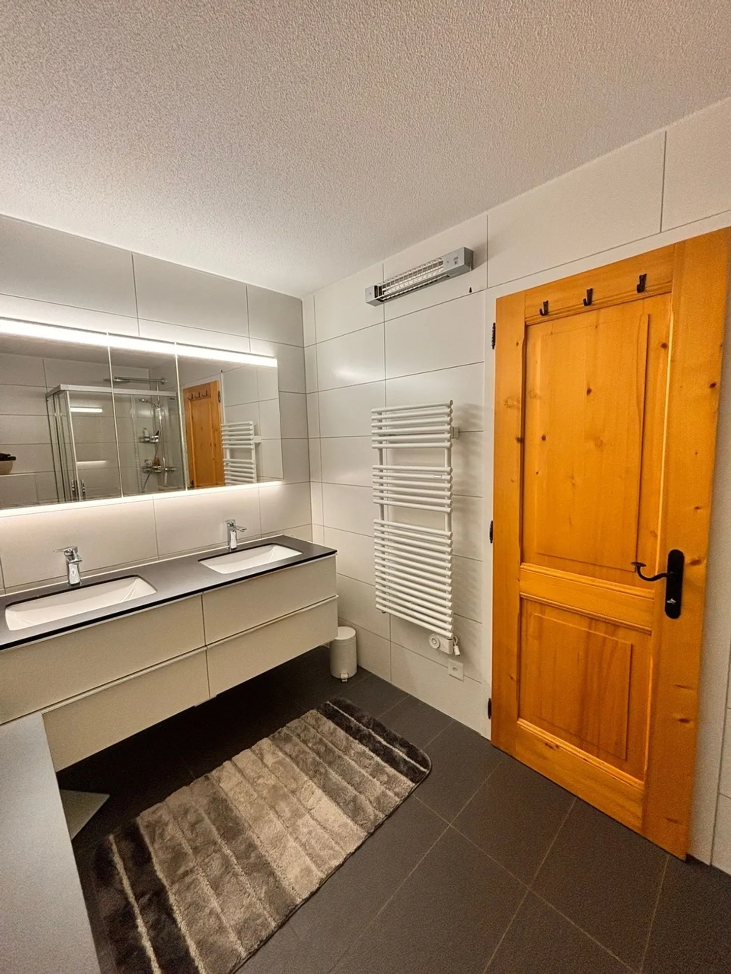 Chalet charmant 4.5 pièces avec balcon, Crans-Montana - Photo 7 sur 9