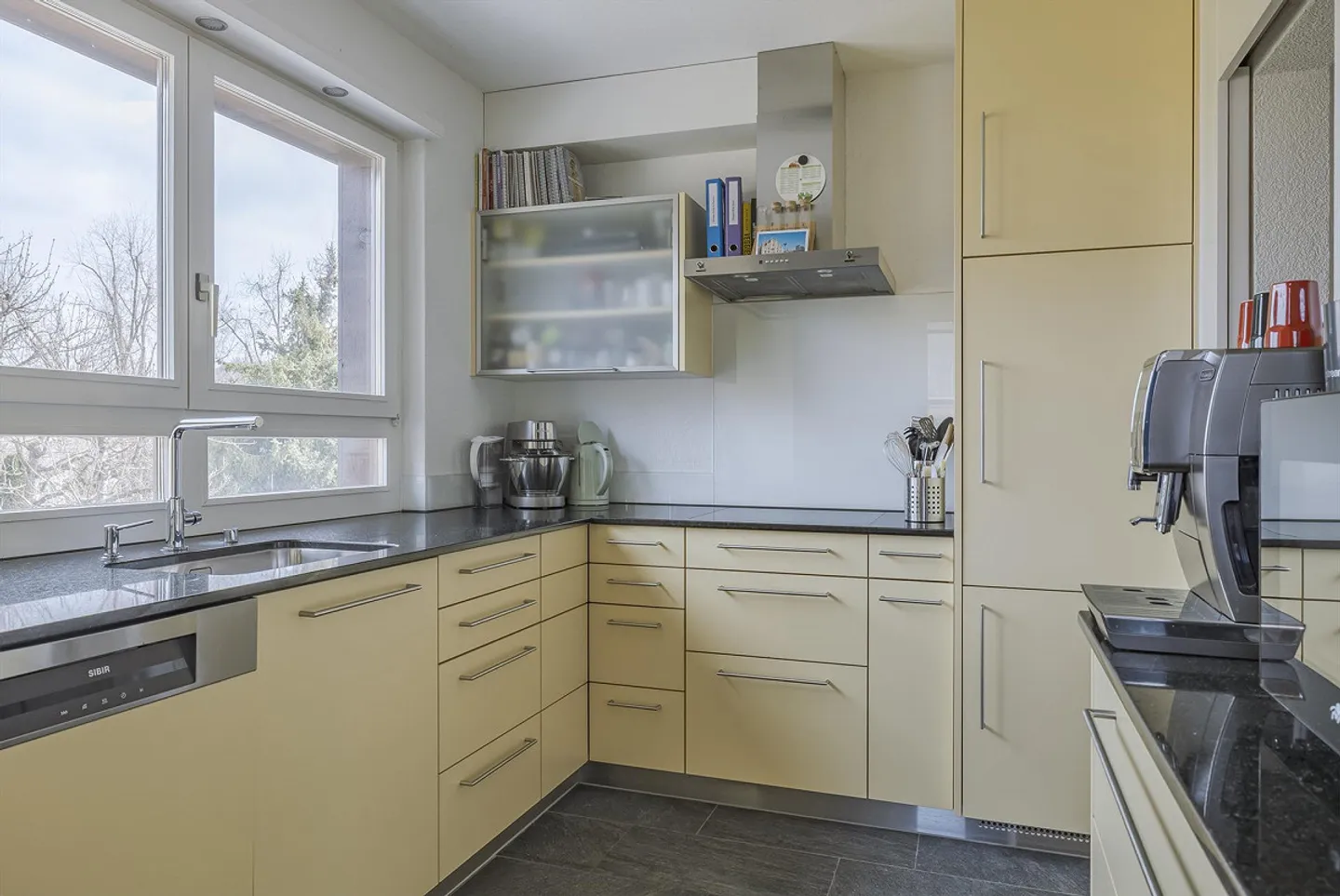 Charmante Appartement en Duplex sous les Combles - Laupen - Photo 4 sur 14