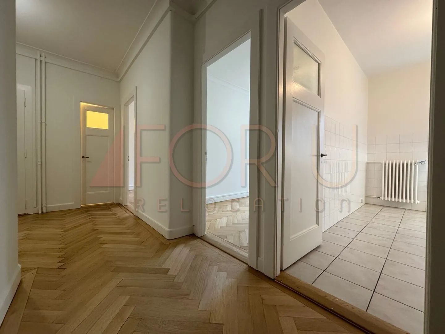 Sehr schönes 4-Zimmer-Apartment mit 2 Balkonen und ruhig in Malagnou - Foto 9 von 12