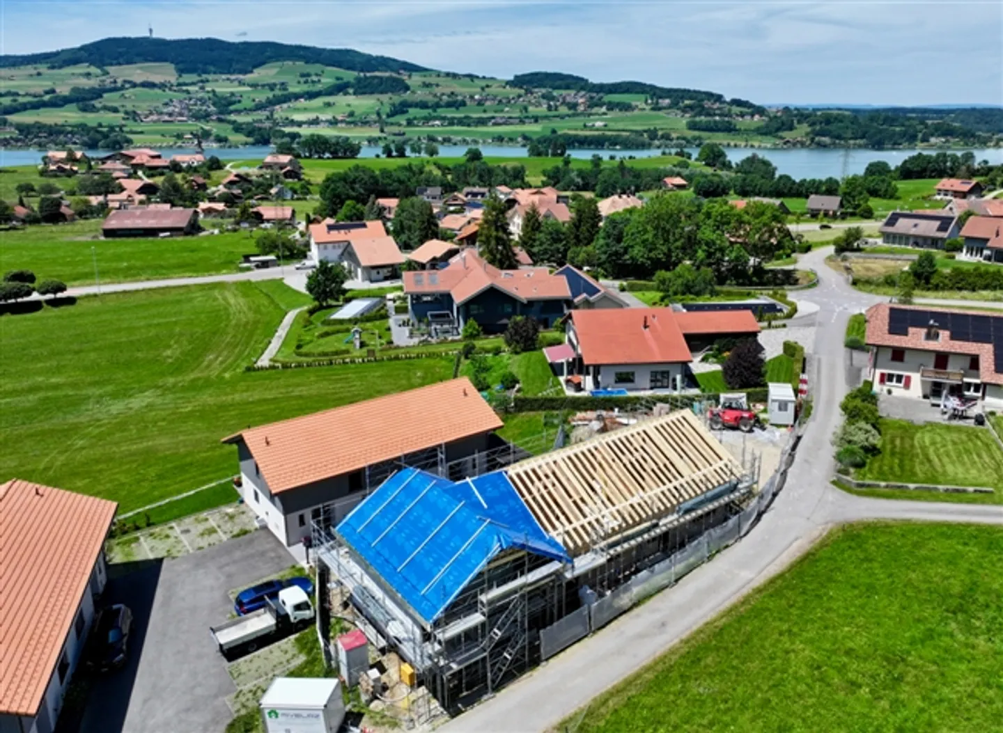 3 adjacent villas in the heart of the Greyerzerland in Hauteville - Photo 2 of 9