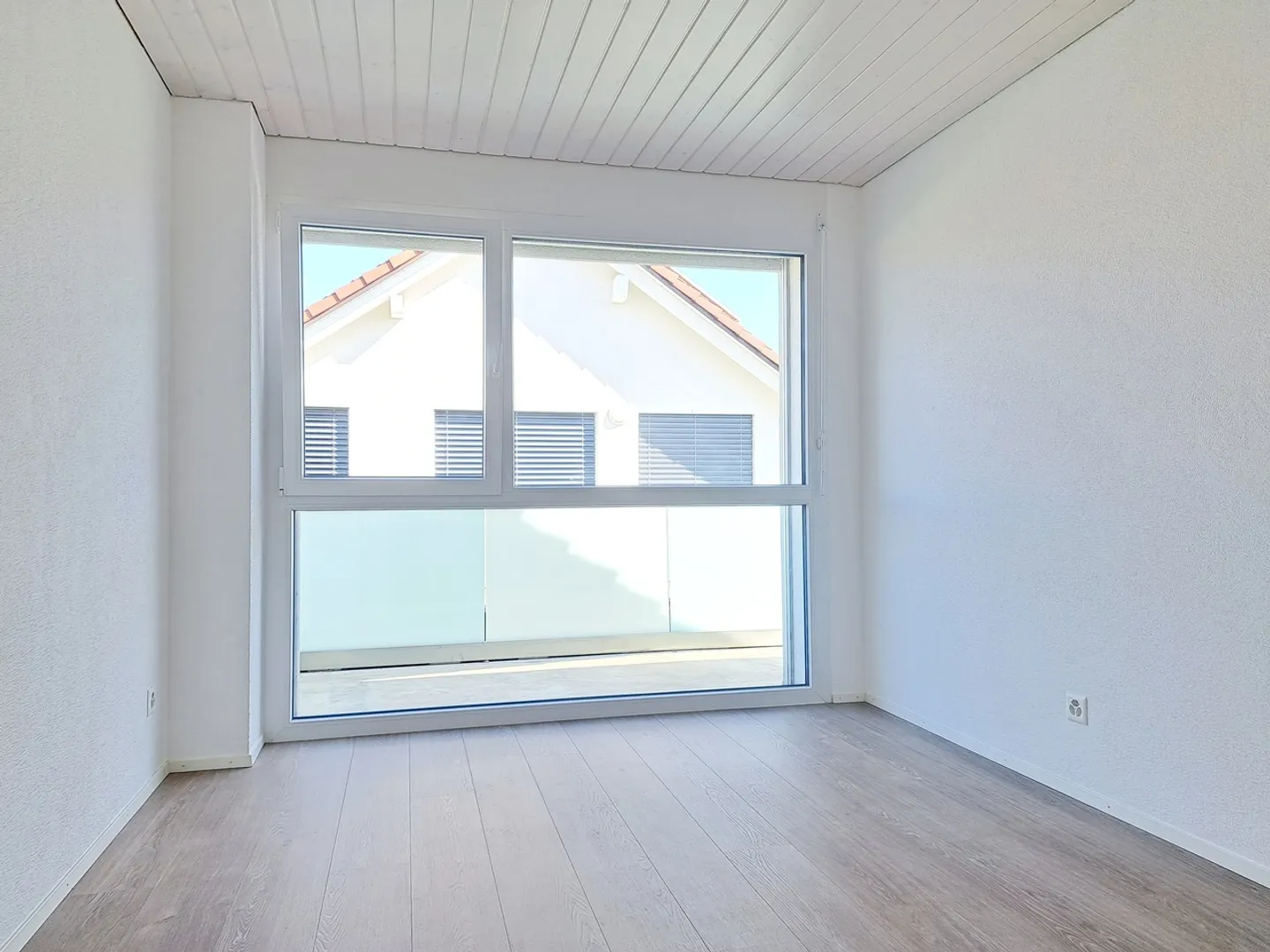 COLLÈGE 22, Appartement de 3.5 pièces aux combles  - Photo 4 sur 9