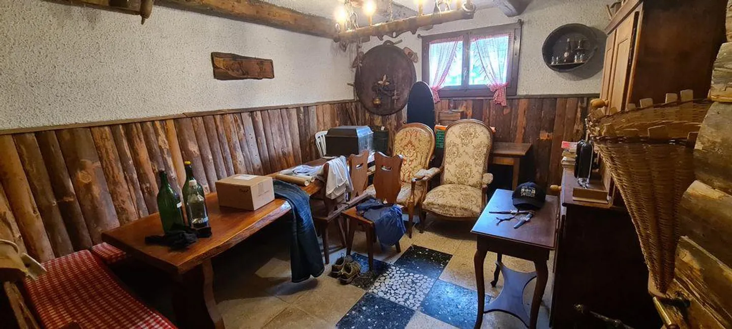 „Fully, Schönes Einfamilienhaus 5,5 Zimmer zu renovieren + Keller“ - Foto 10 von 10