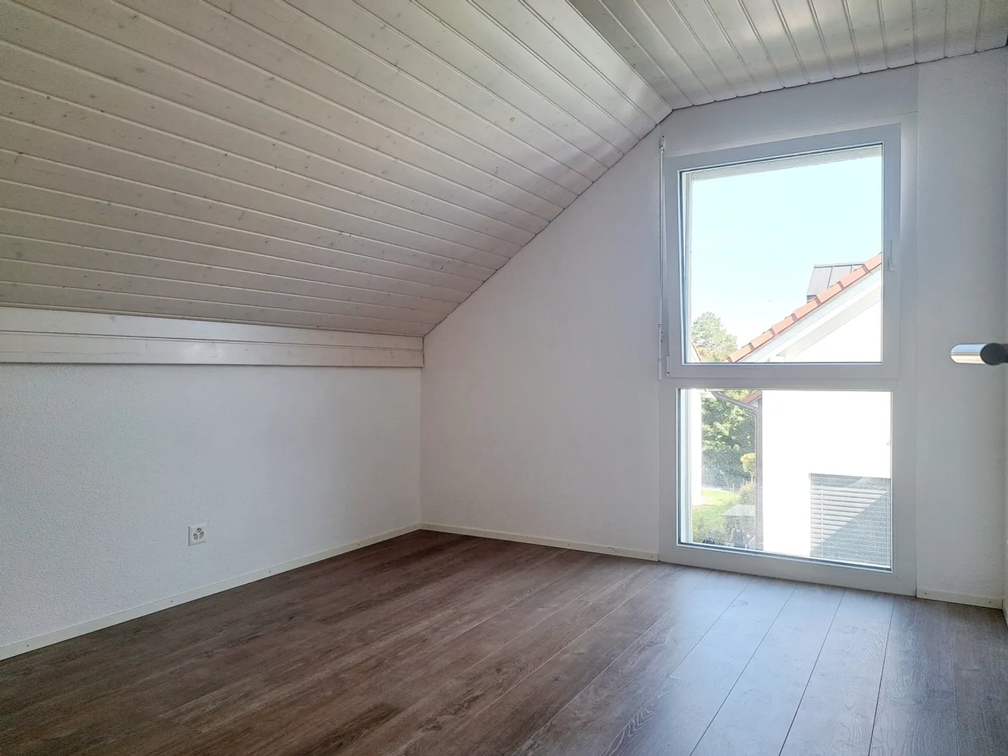 COLLÈGE 22, Appartement de 3.5 pièces aux combles  - Photo 5 sur 9