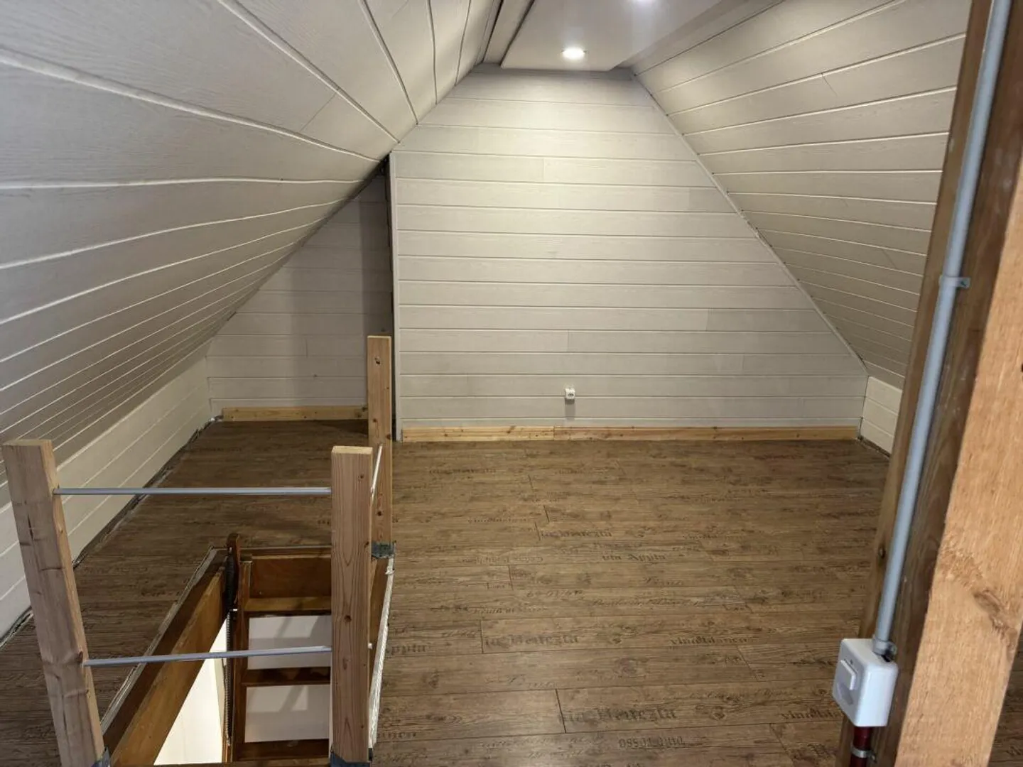 Appartamento mansardato 3.5 camere accogliente - Foto 18 di 21
