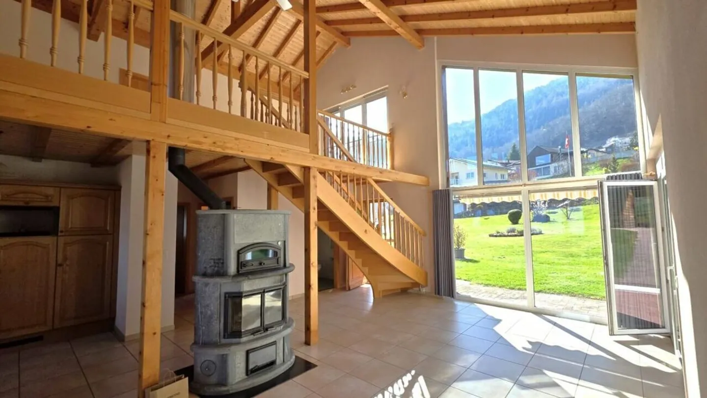 Villa with Exceptional View - Photo 7 of 11