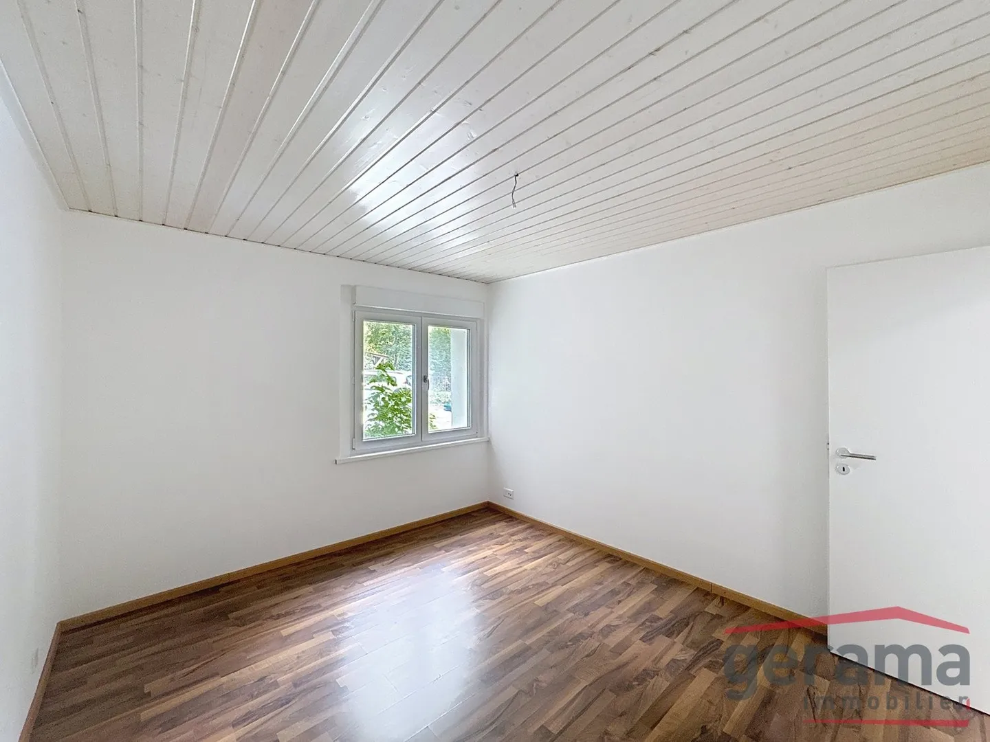 4.5-room apartment on the ground floor - Photo 3 of 6