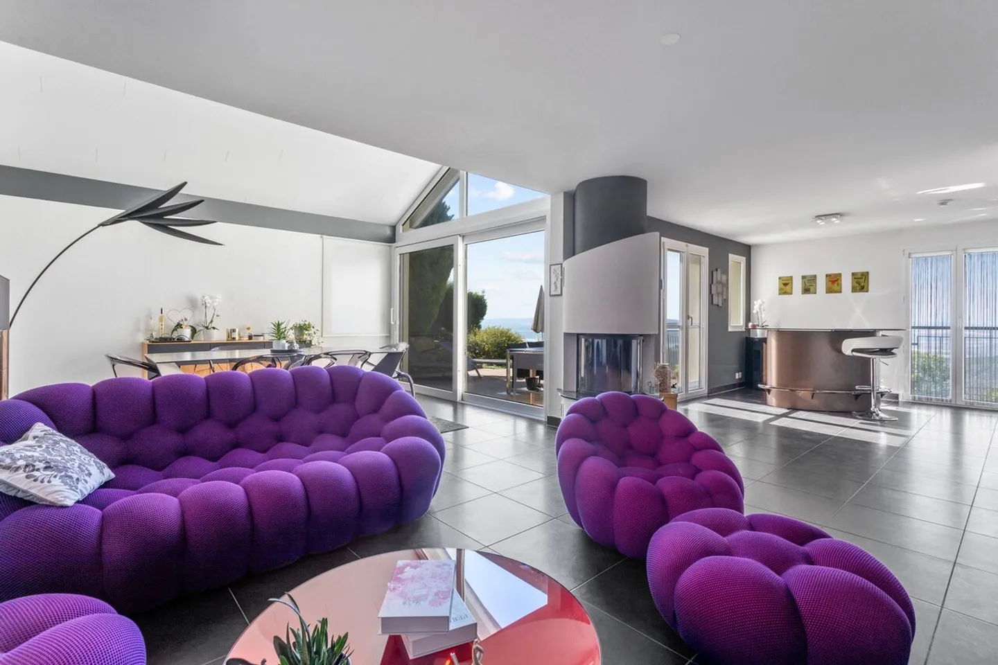 Villa indipendente con vista mozzafiato sul lago di Neuchâtel - Foto 4 di 12