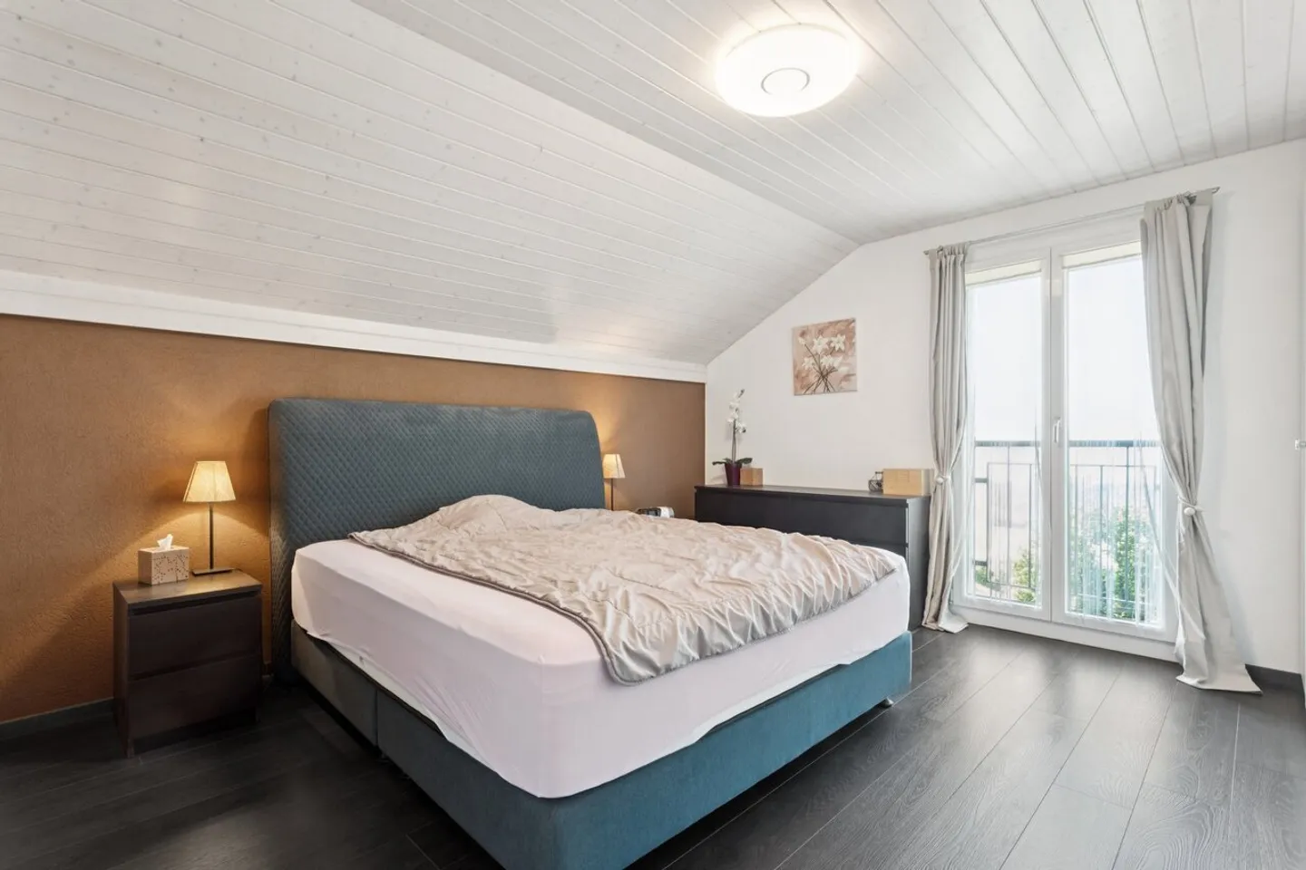 Villa indipendente con vista mozzafiato sul lago di Neuchâtel - Foto 8 di 12