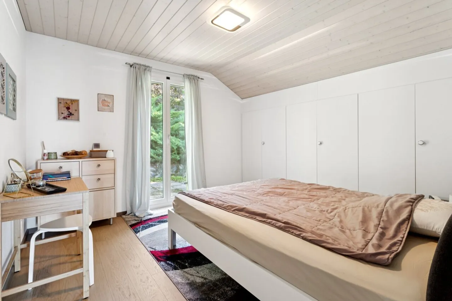 Villa indipendente con vista mozzafiato sul lago di Neuchâtel - Foto 9 di 12