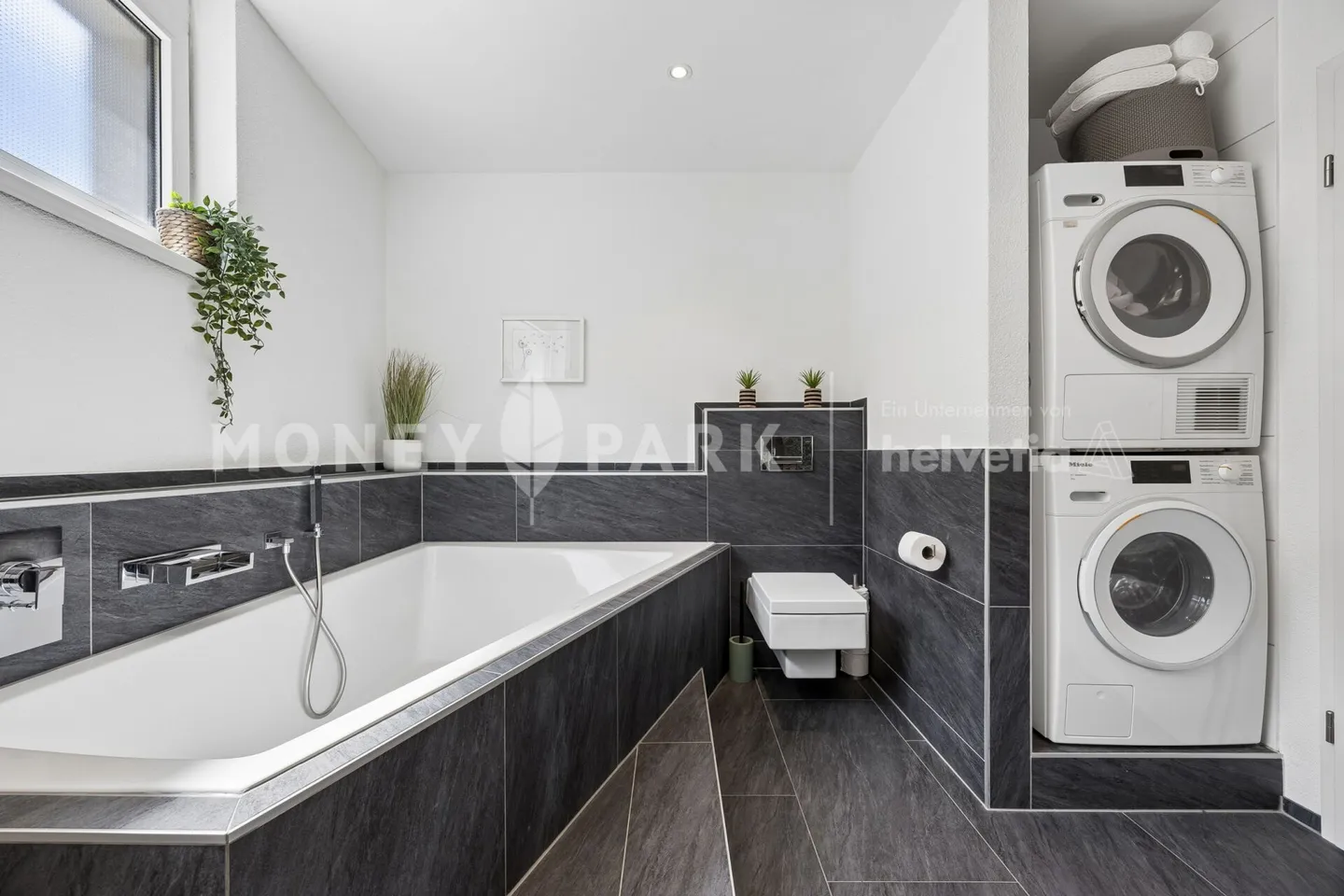 Architektonisches Highlight mit Pool - Foto 7 von 13