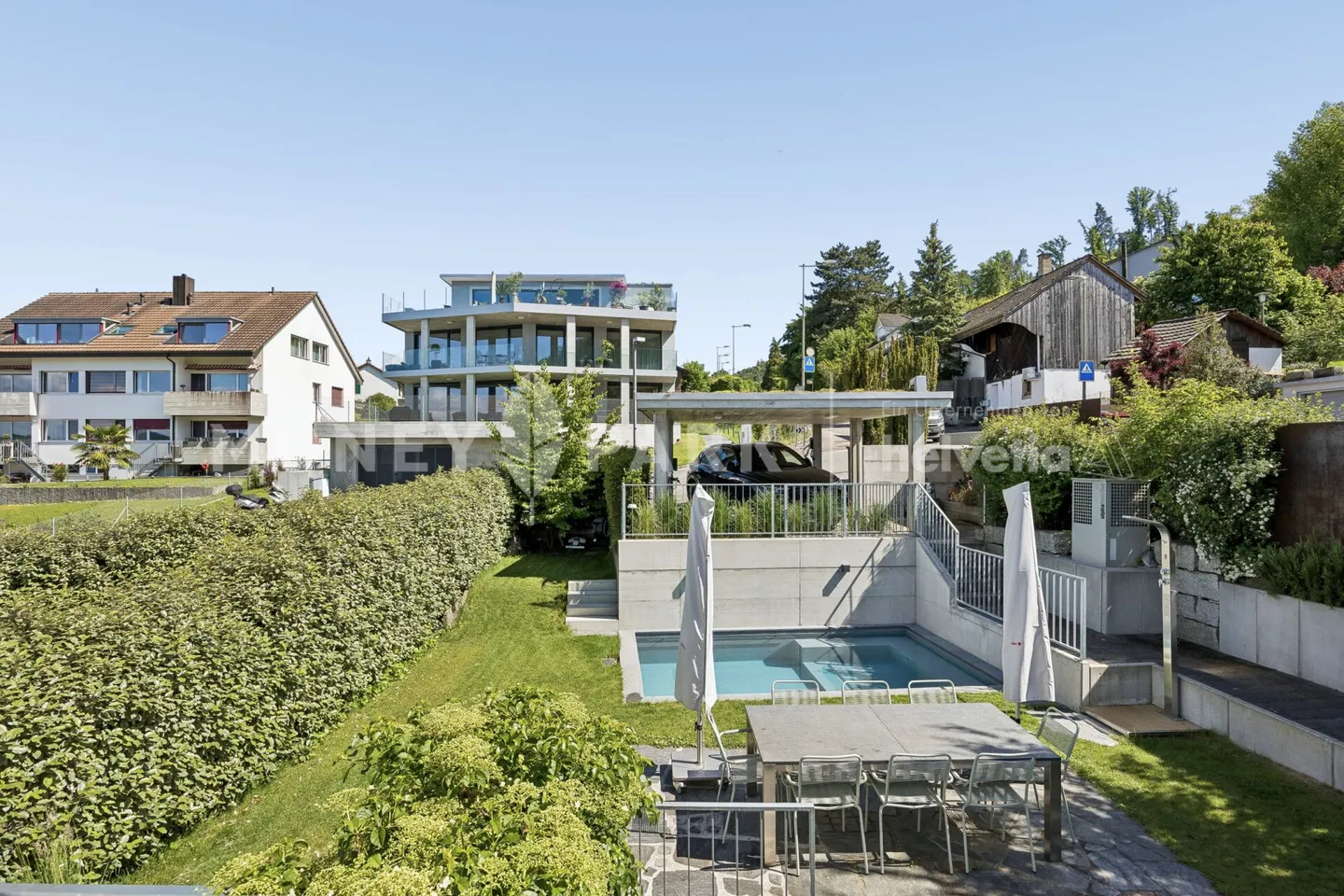Architektonisches Highlight mit Pool - Foto 11 von 13
