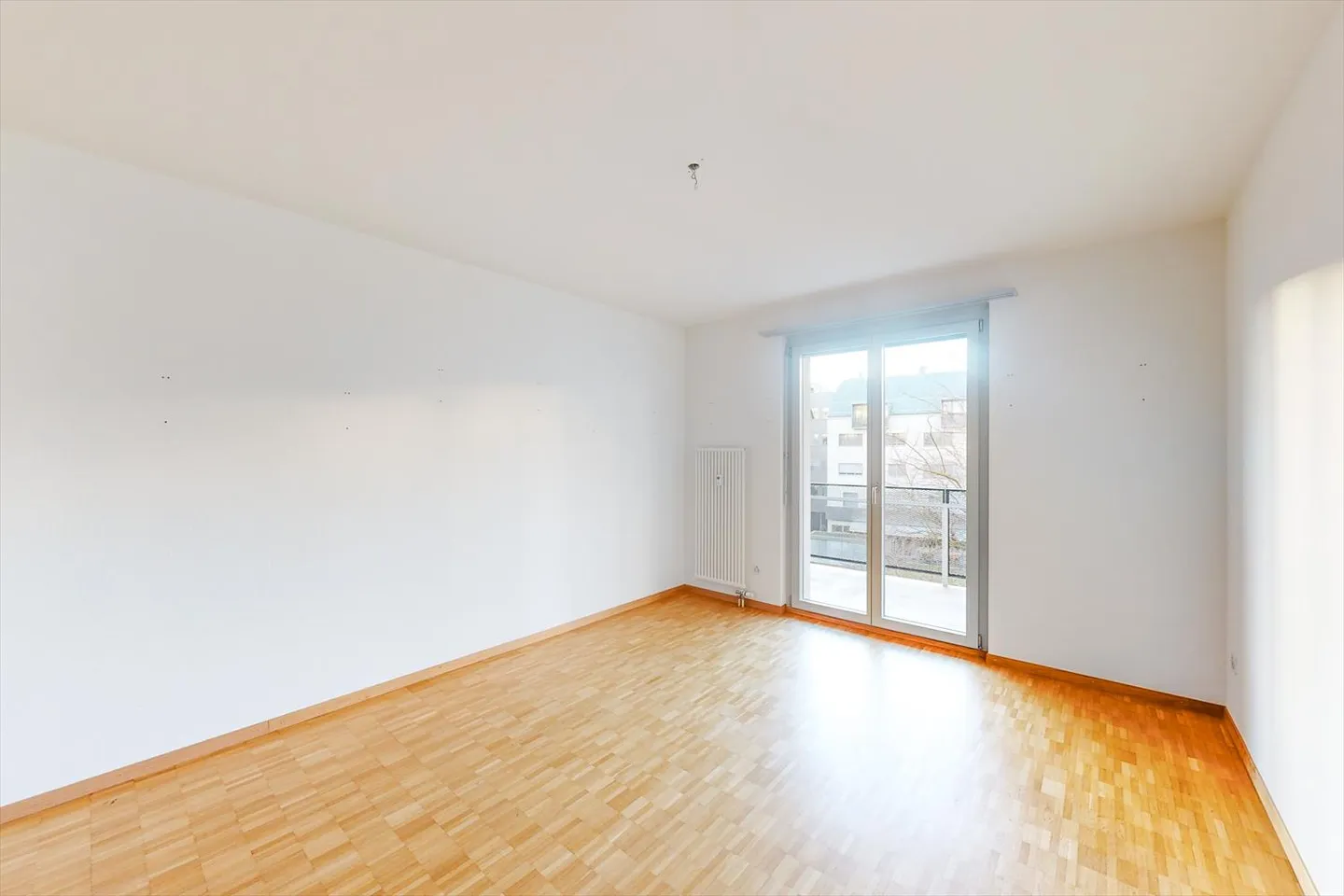 Now benefit: Exclusive move-in offer! - Photo 7 of 12