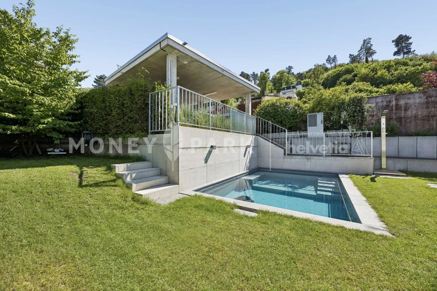 Architektonisches Highlight mit Pool - Foto 12 von 13