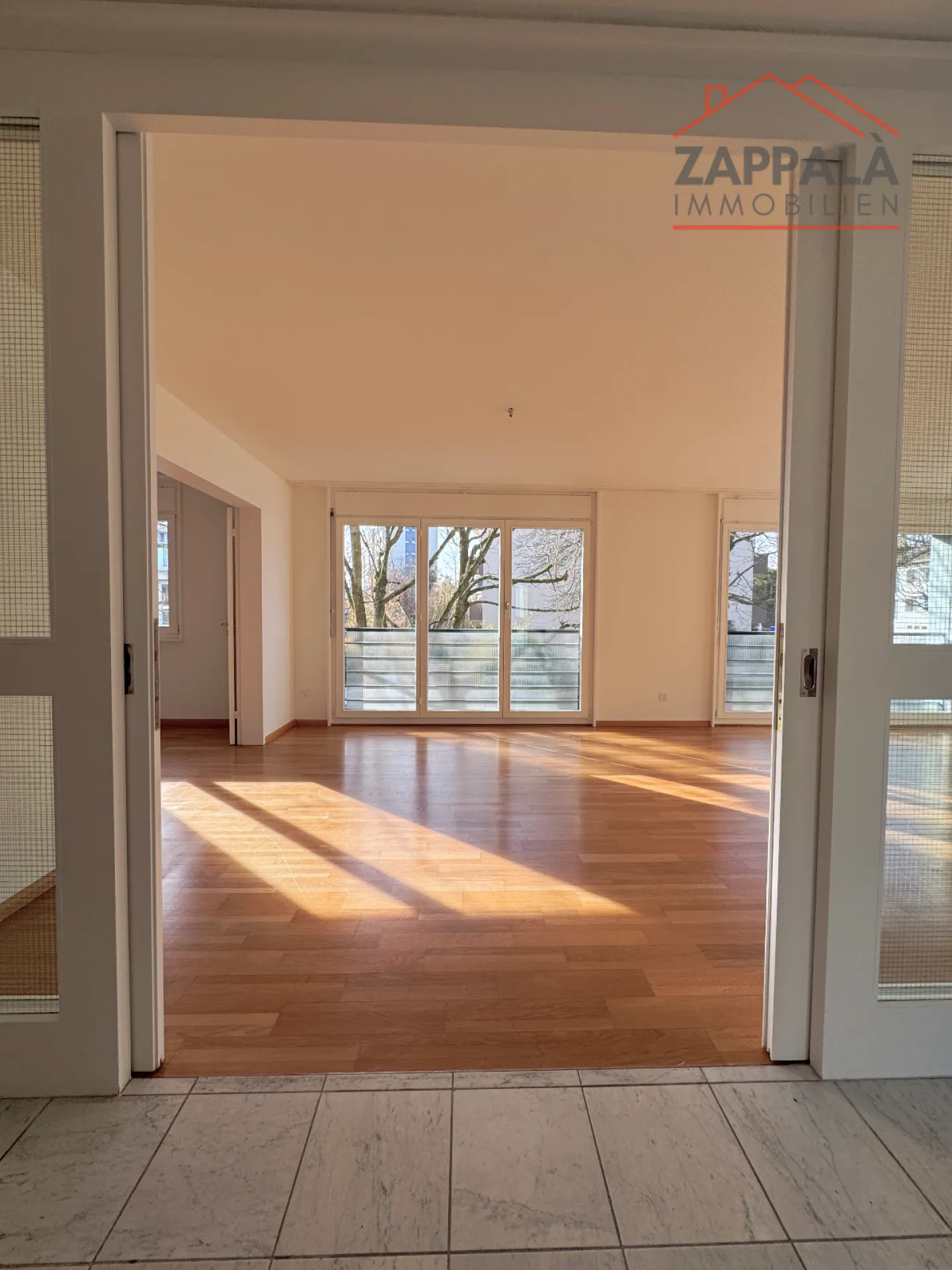 Elegante 4.5-Zimmer-Wohnung mit Stil und Substanz - Foto 5 von 22