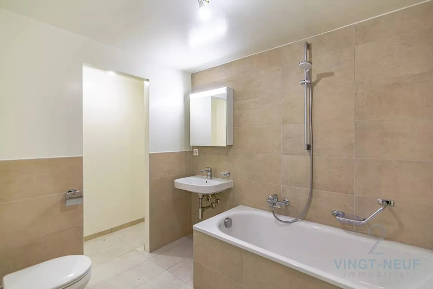 Immeuble de rendement rénové à Chancy - Photo 6 sur 12