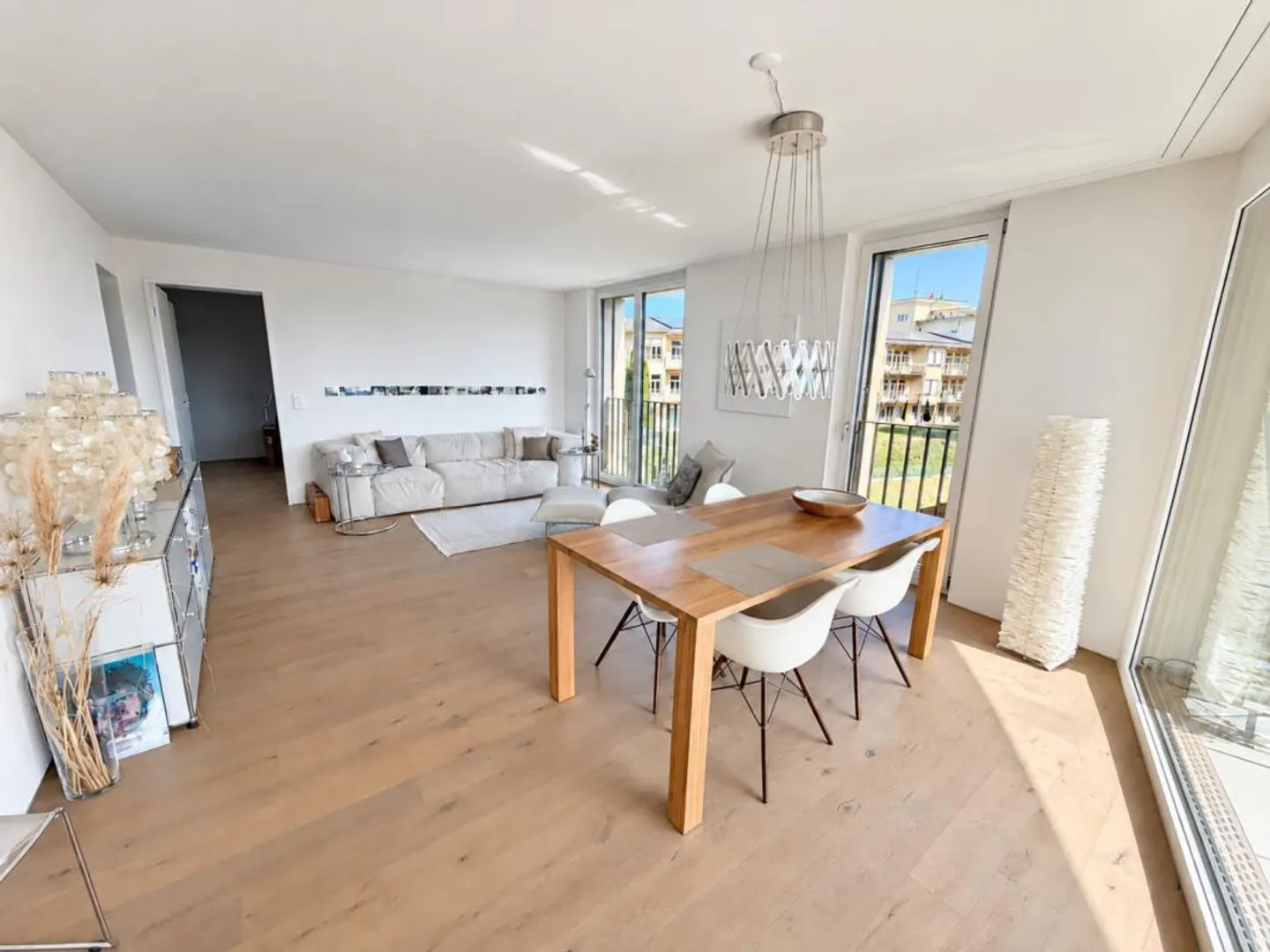 Vivere in modo elegante e moderno - vicino alla natura a Rüti ZH - Foto 5 di 9