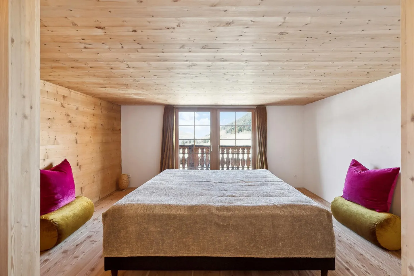 Chalet de vacances entièrement rénové avec charme alpin - Photo 2 sur 4