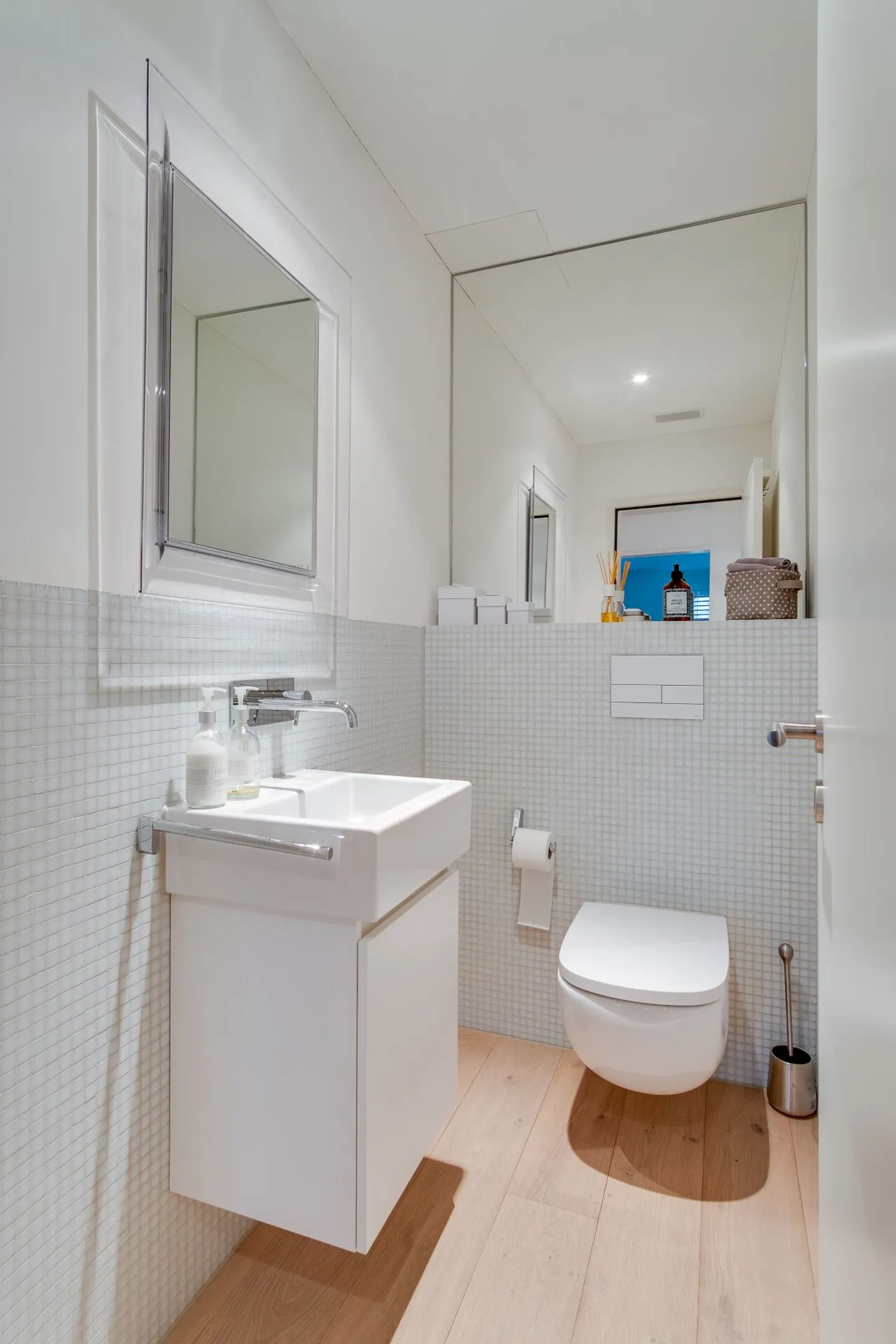 Appartement de jardin moderne 2.5 pièces (139.5m2) dans le quartier 7 - Photo 14 sur 18