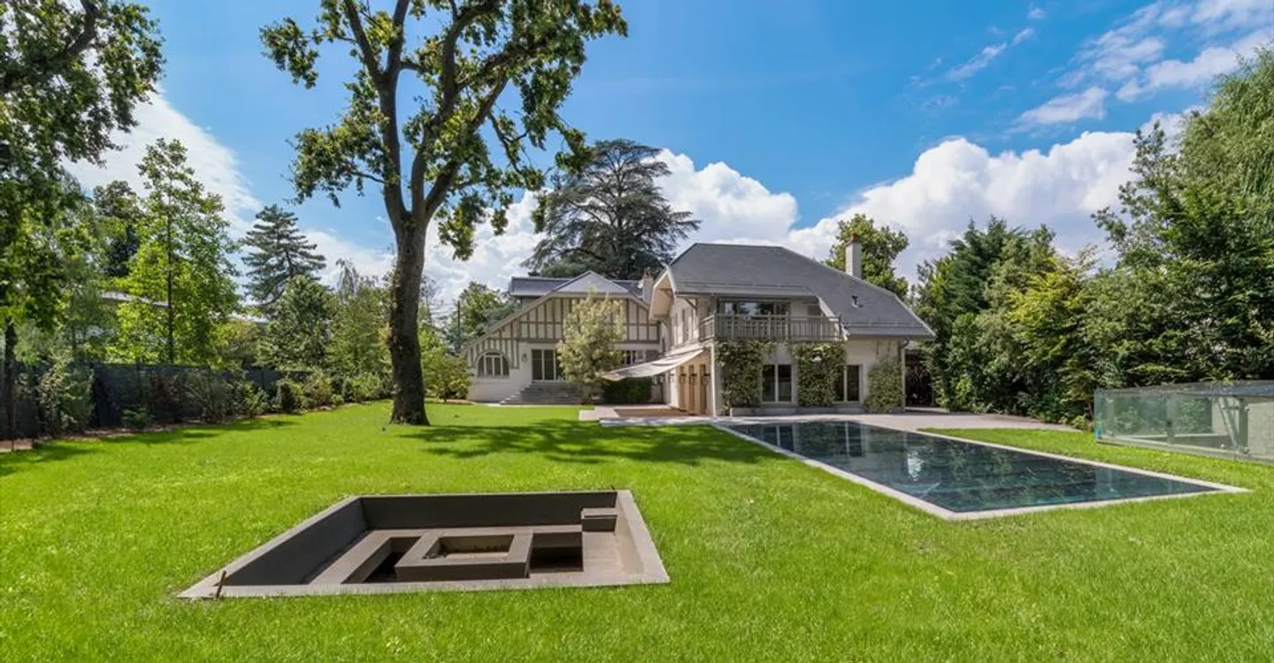 Luxurious property in Vésenaz with absolute comfort - Photo 1 of 8